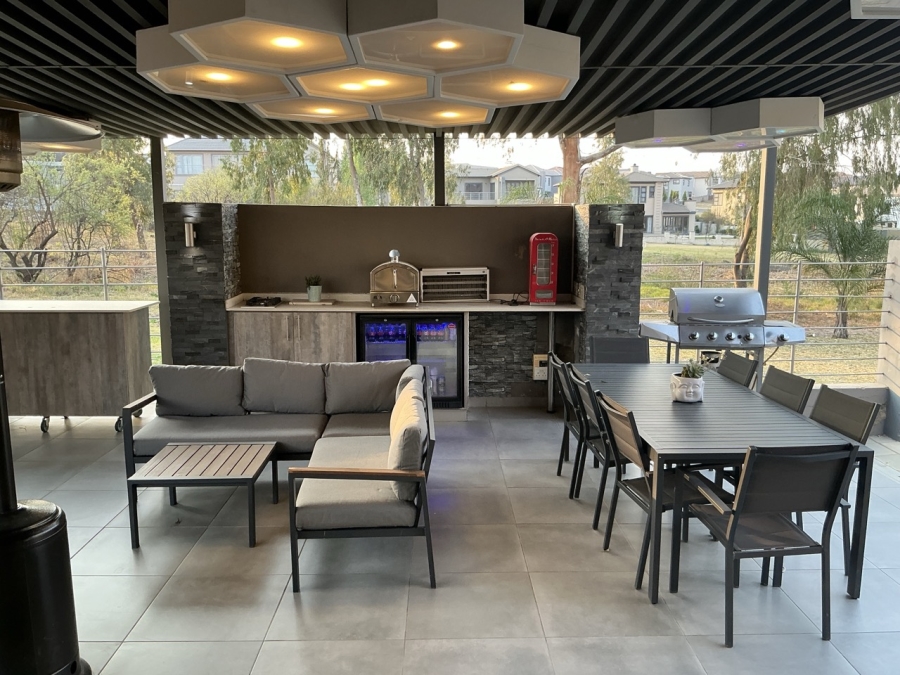 4 Bedroom Property for Sale in Blue Valley Golf Estate Gauteng