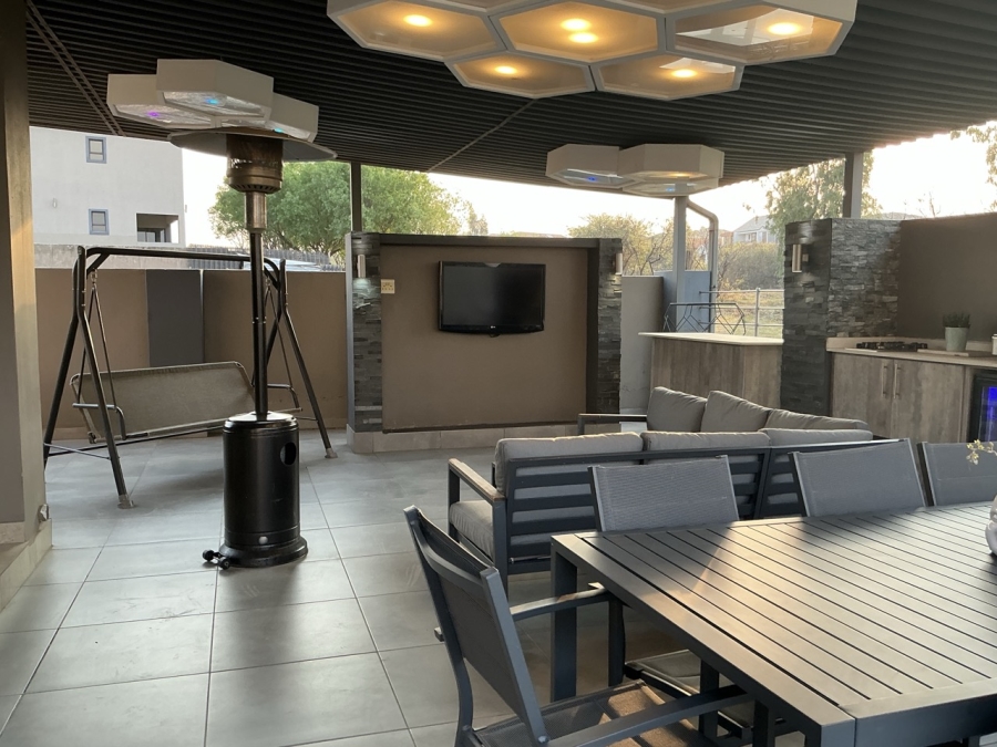 4 Bedroom Property for Sale in Blue Valley Golf Estate Gauteng