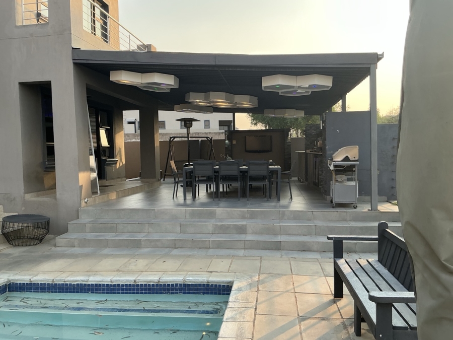 4 Bedroom Property for Sale in Blue Valley Golf Estate Gauteng