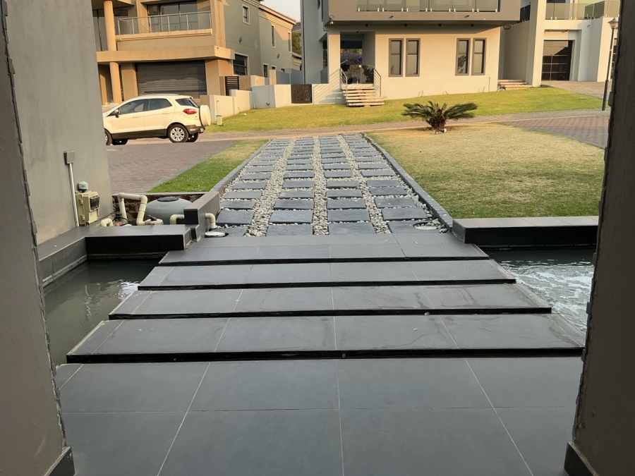 4 Bedroom Property for Sale in Blue Valley Golf Estate Gauteng