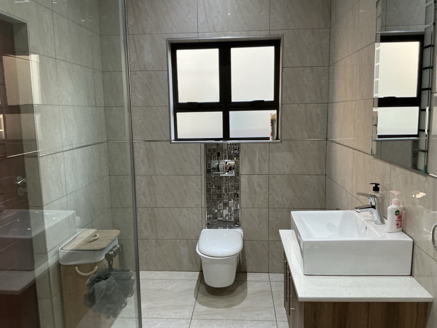 4 Bedroom Property for Sale in Blue Valley Golf Estate Gauteng