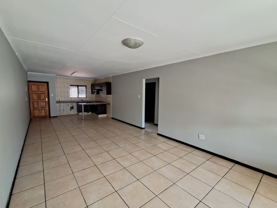 To Let 2 Bedroom Property for Rent in Kenleaf Gauteng