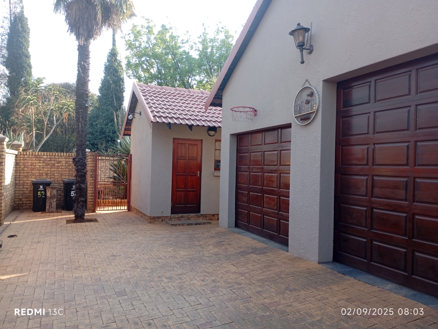 To Let 4 Bedroom Property for Rent in Brentwood Park Gauteng