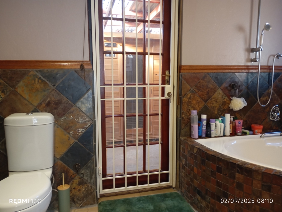 To Let 4 Bedroom Property for Rent in Brentwood Park Gauteng