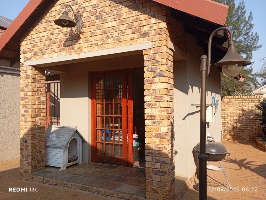 To Let 4 Bedroom Property for Rent in Brentwood Park Gauteng