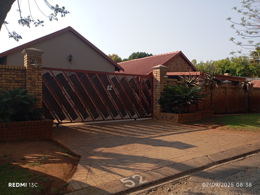 To Let 4 Bedroom Property for Rent in Brentwood Park Gauteng