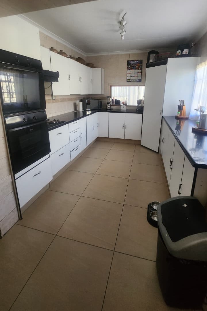 4 Bedroom Property for Sale in Eldorado Park Gauteng