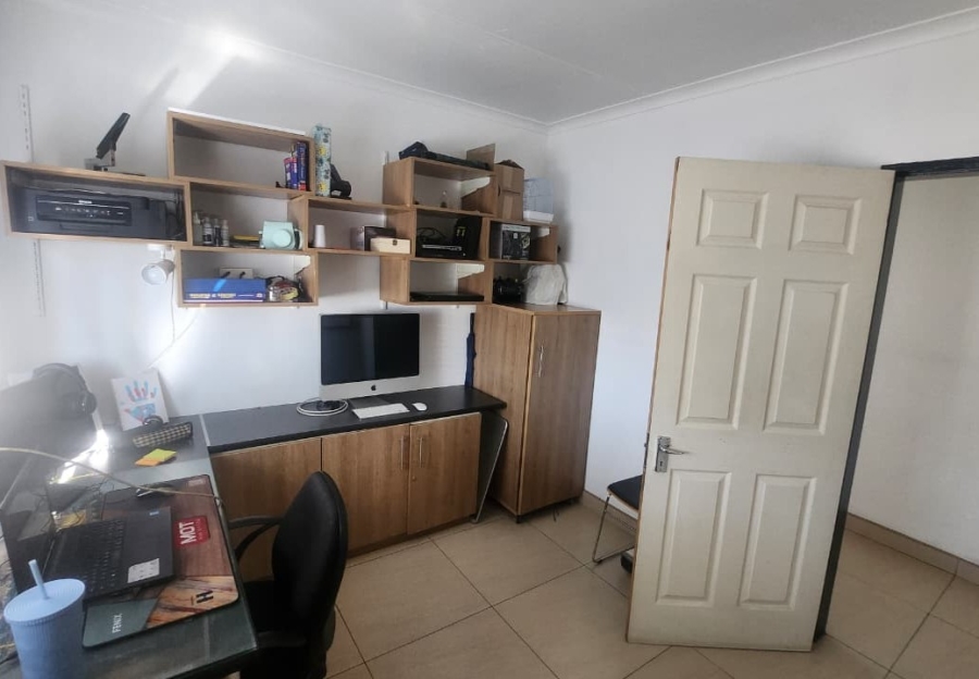4 Bedroom Property for Sale in Eldorado Park Gauteng