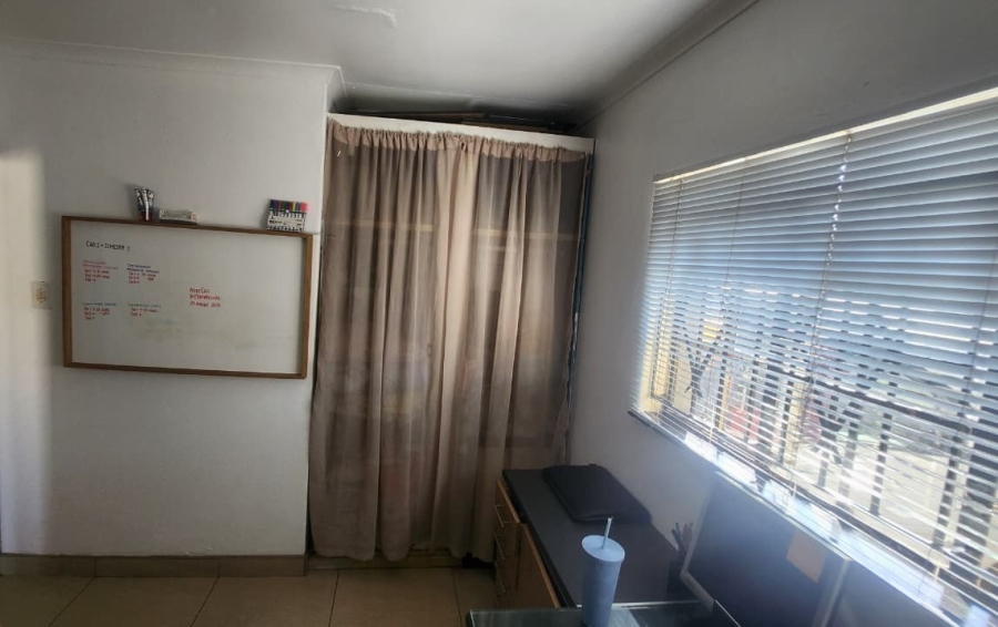 4 Bedroom Property for Sale in Eldorado Park Gauteng
