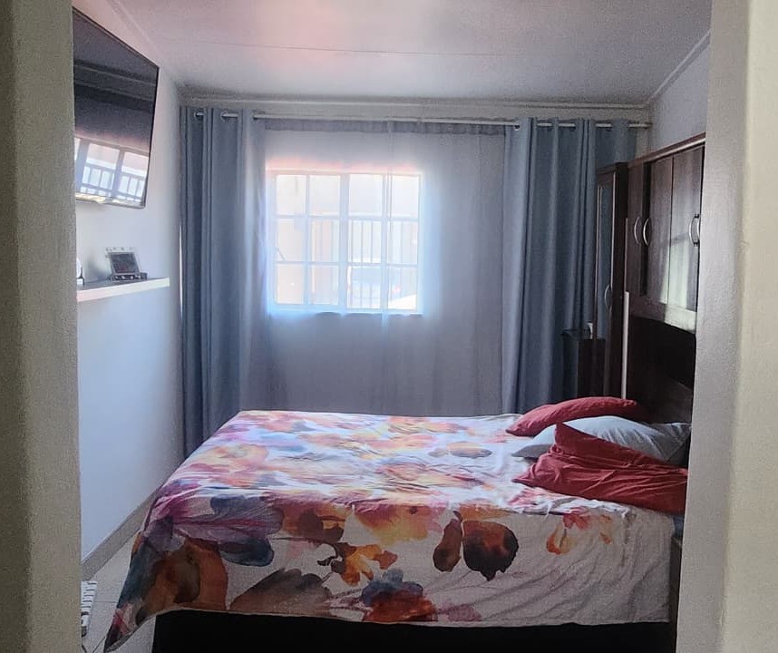 4 Bedroom Property for Sale in Eldorado Park Gauteng