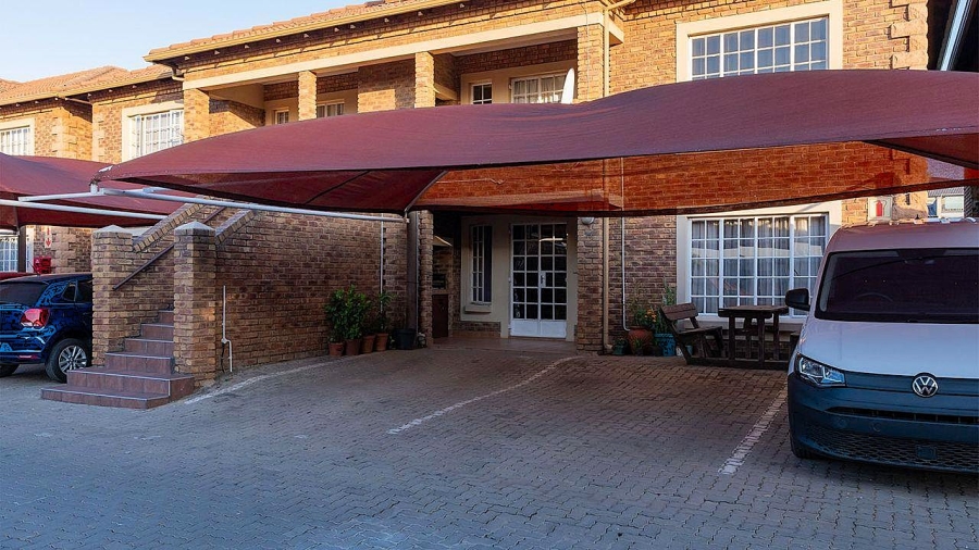 3 Bedroom Property for Sale in Terenure Gauteng