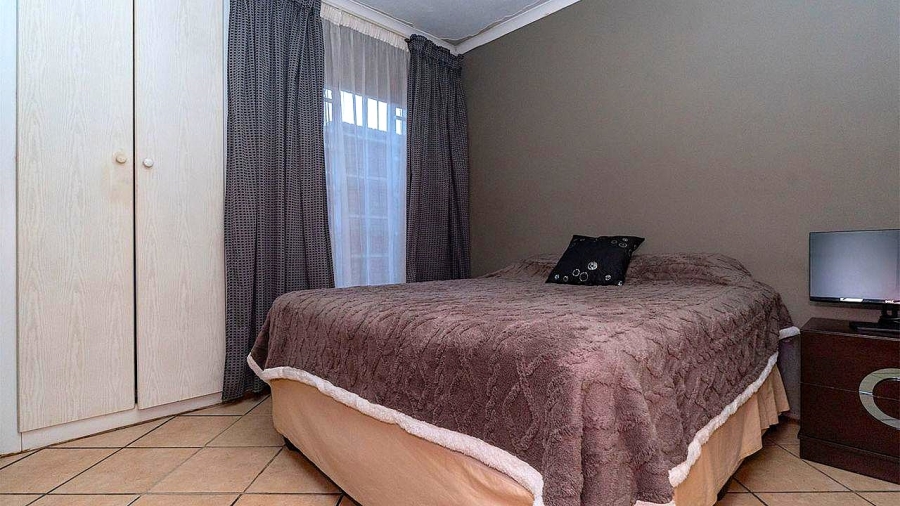 3 Bedroom Property for Sale in Terenure Gauteng