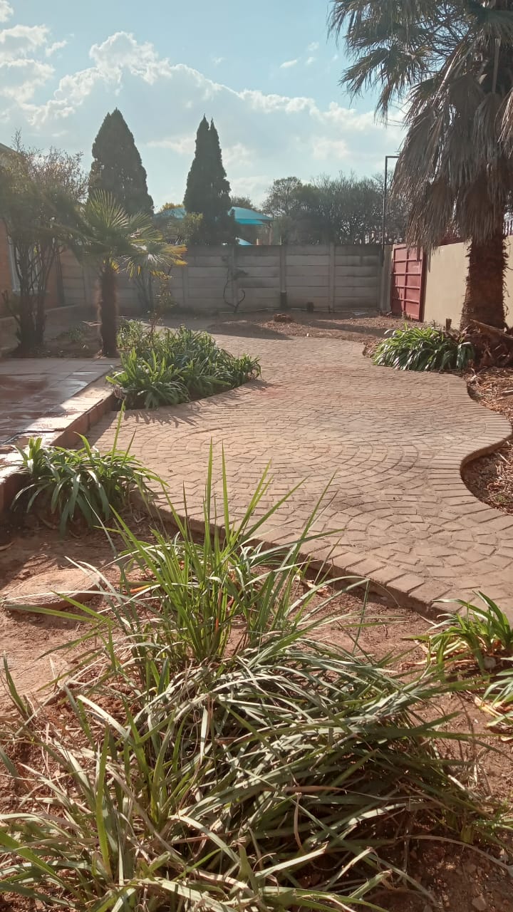 To Let 3 Bedroom Property for Rent in Parkdene Gauteng