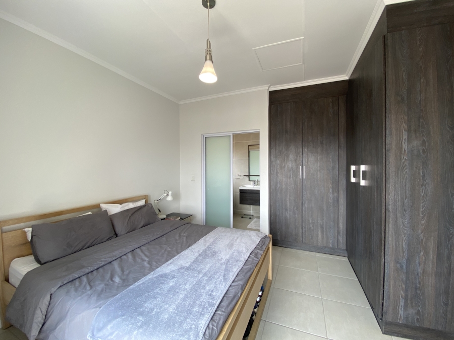 1 Bedroom Property for Sale in Greenstone Hill Gauteng