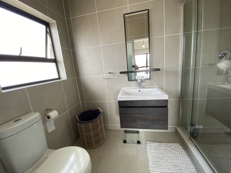 1 Bedroom Property for Sale in Greenstone Hill Gauteng