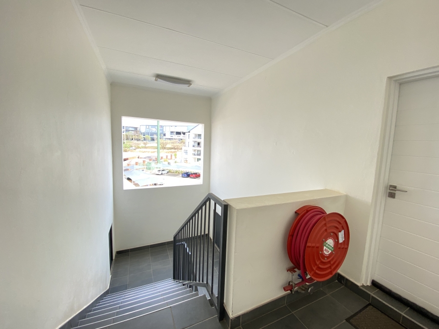1 Bedroom Property for Sale in Greenstone Hill Gauteng
