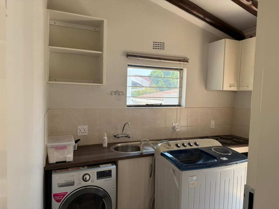1 Bedroom Property for Sale in Woodmead Gauteng