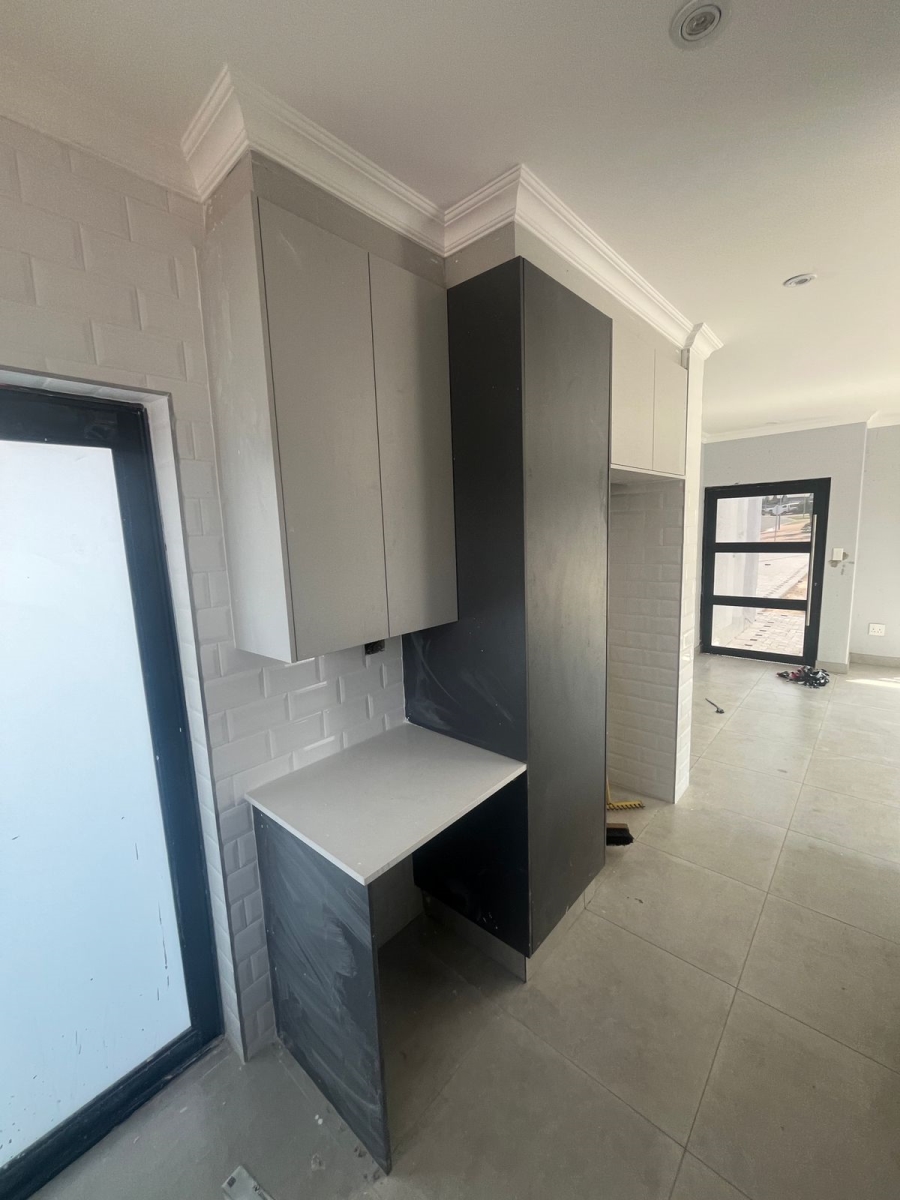 3 Bedroom Property for Sale in Helderwyk Gauteng