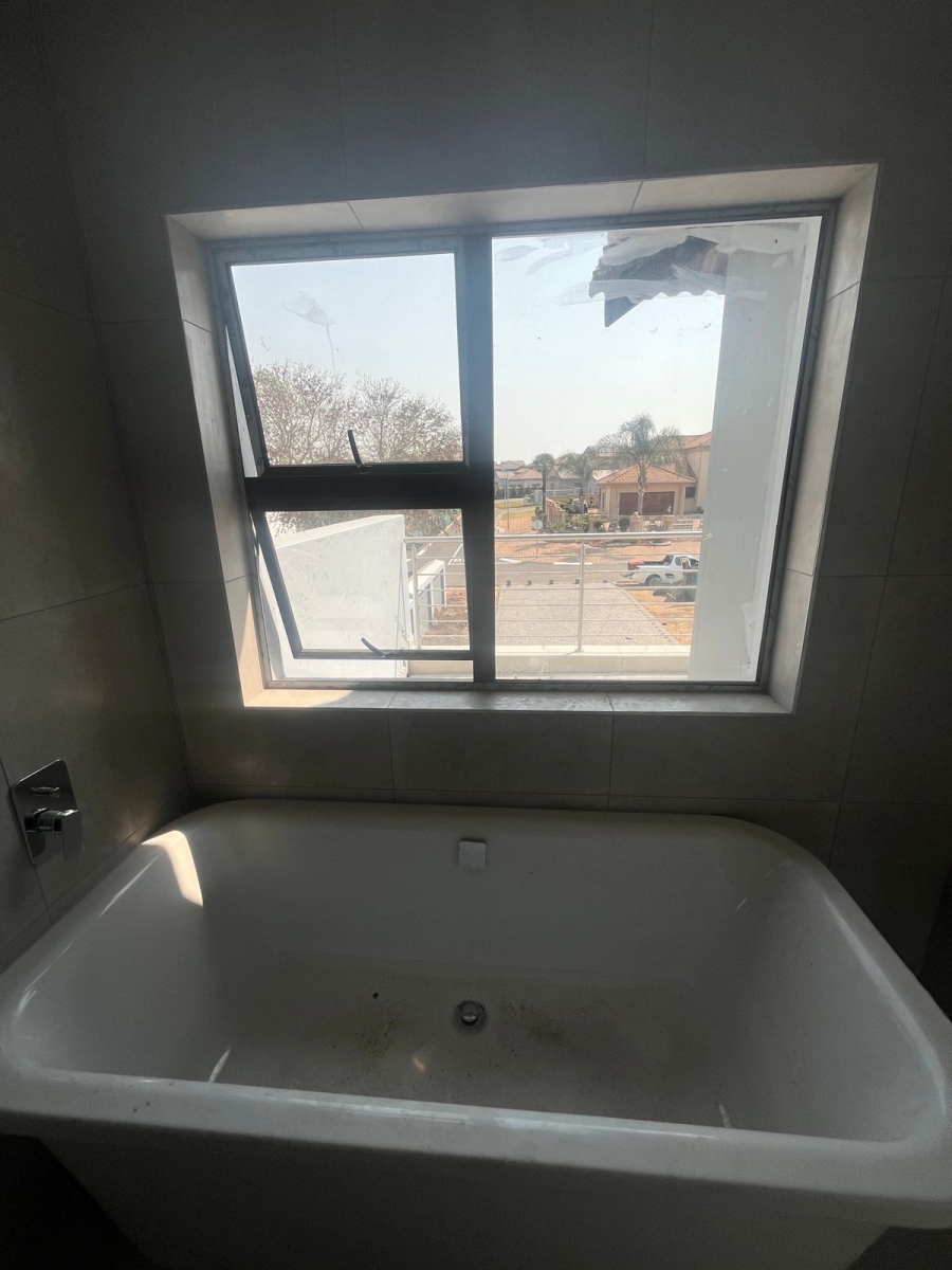 3 Bedroom Property for Sale in Helderwyk Gauteng
