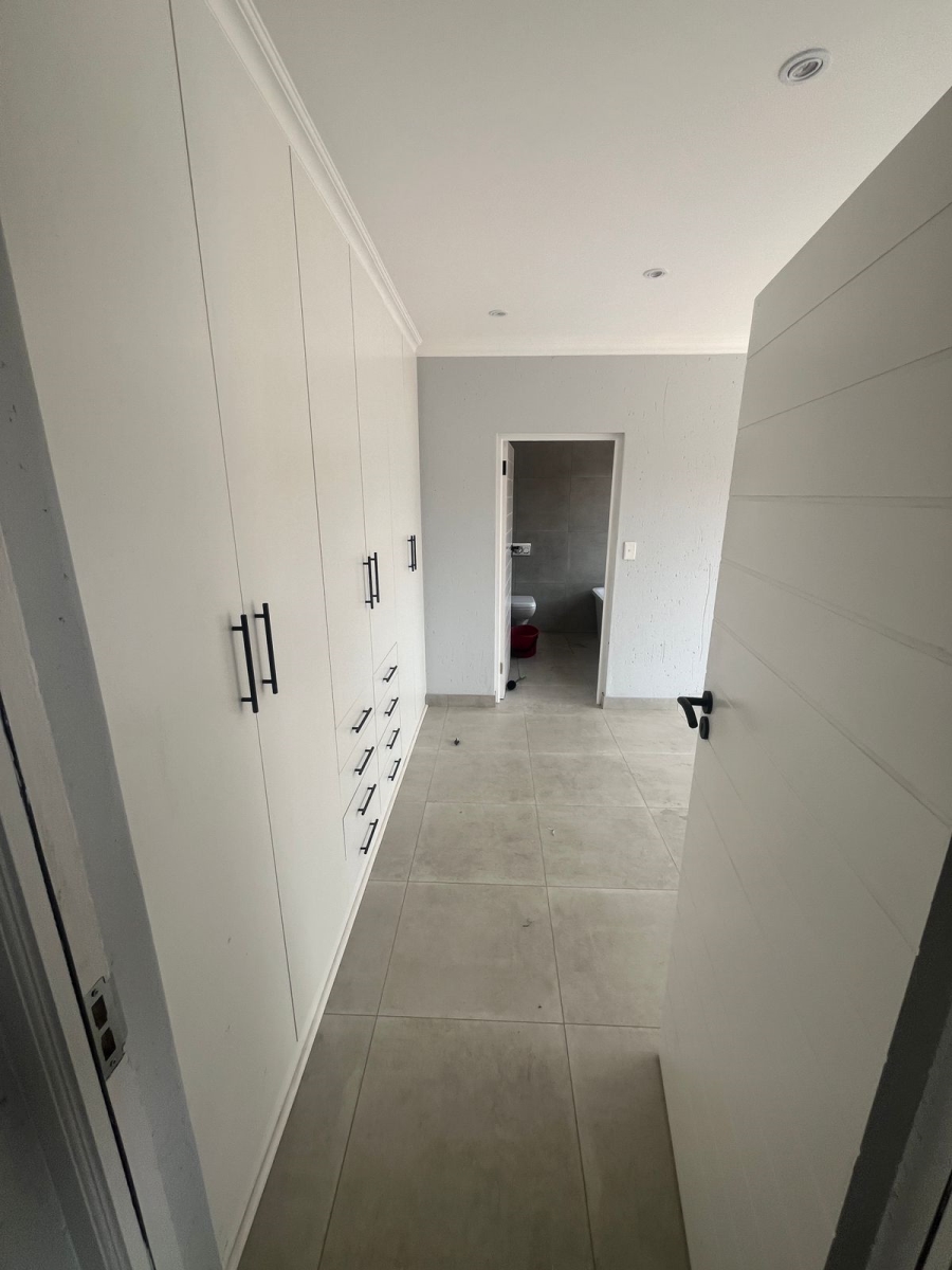 3 Bedroom Property for Sale in Helderwyk Gauteng