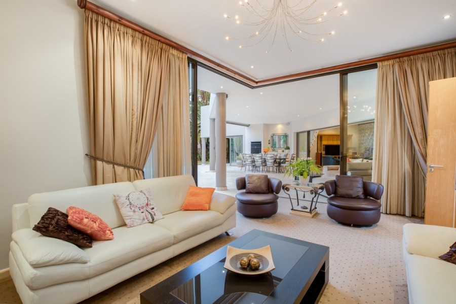 5 Bedroom Property for Sale in Bryanston Gauteng