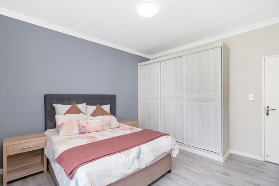 2 Bedroom Property for Sale in Broadacres Gauteng