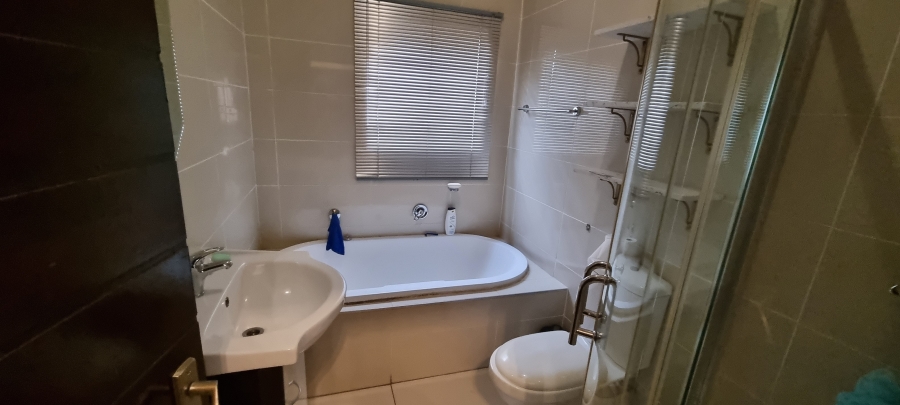 To Let 2 Bedroom Property for Rent in Ravenswood Gauteng