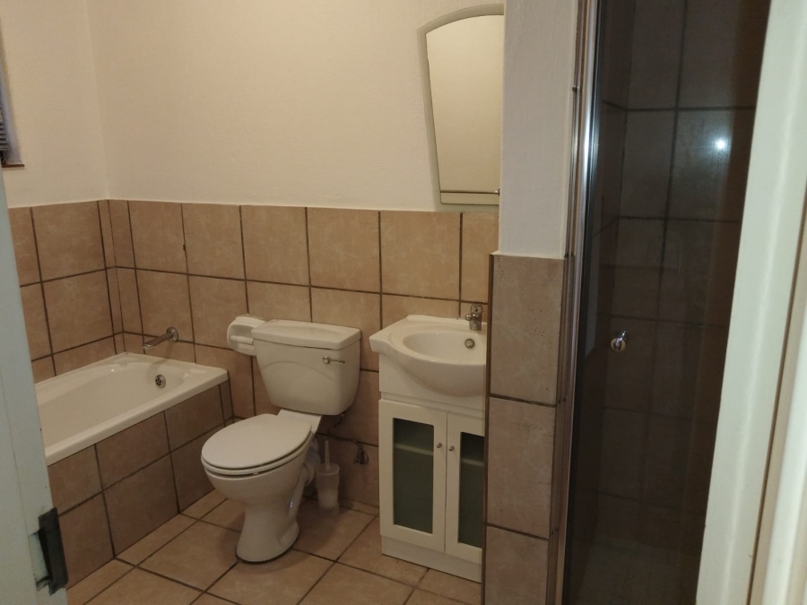 2 Bedroom Property for Sale in Paulshof Gauteng
