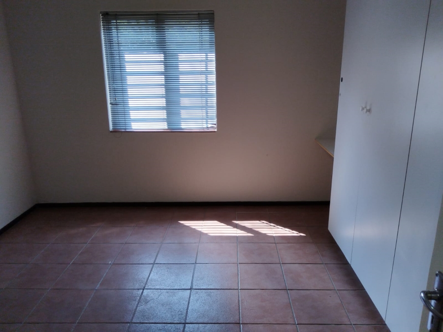 2 Bedroom Property for Sale in Paulshof Gauteng