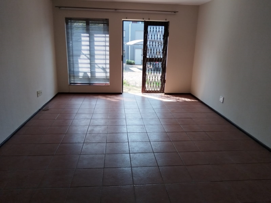 2 Bedroom Property for Sale in Paulshof Gauteng