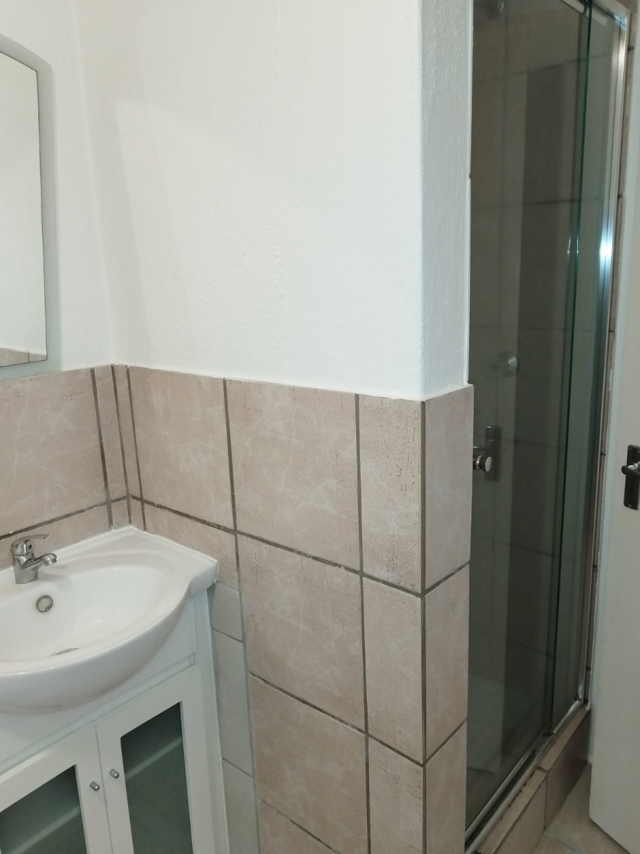 2 Bedroom Property for Sale in Paulshof Gauteng