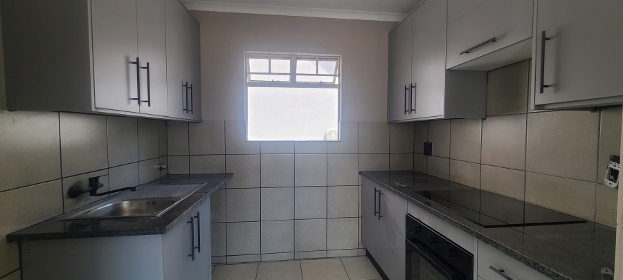 2 Bedroom Property for Sale in Clarens Park Gauteng