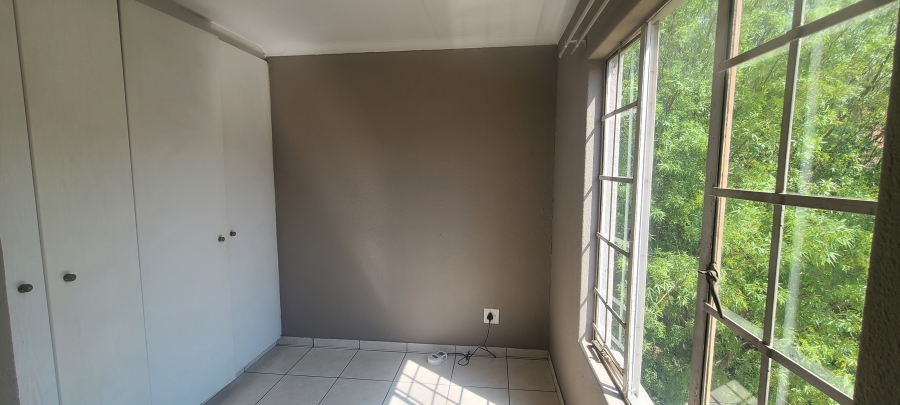 2 Bedroom Property for Sale in Clarens Park Gauteng
