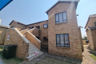 2 Bedroom Property for Sale in South Crest Gauteng