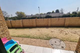 2 Bedroom Property for Sale in South Crest Gauteng