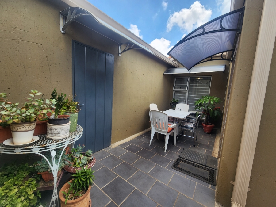 3 Bedroom Property for Sale in Douglasdale Gauteng