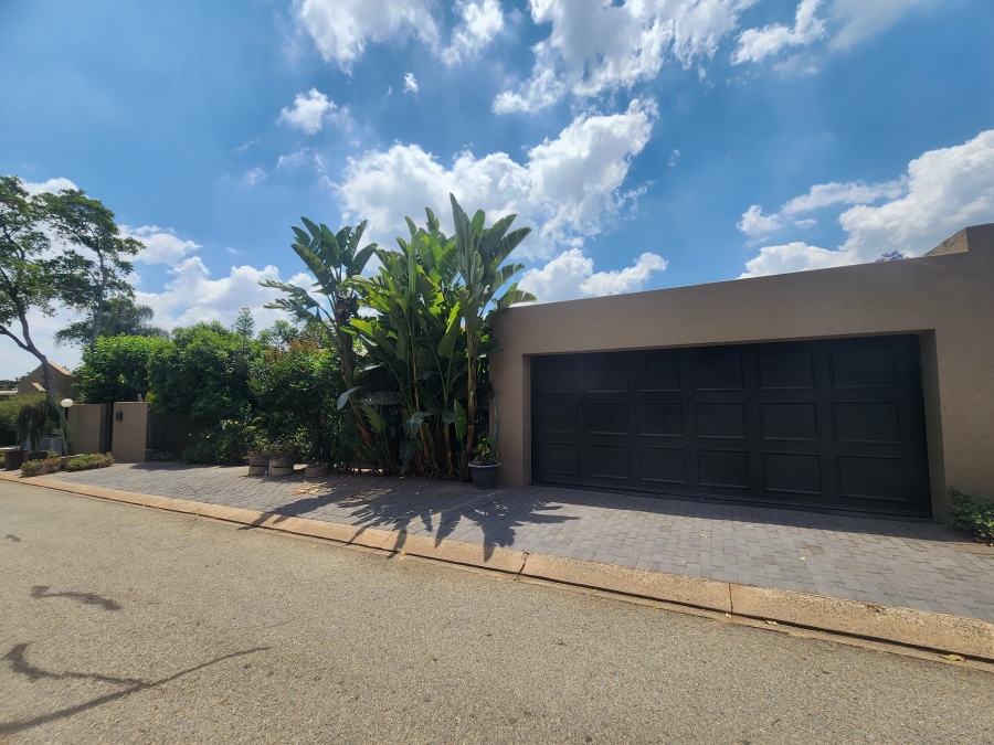 3 Bedroom Property for Sale in Douglasdale Gauteng