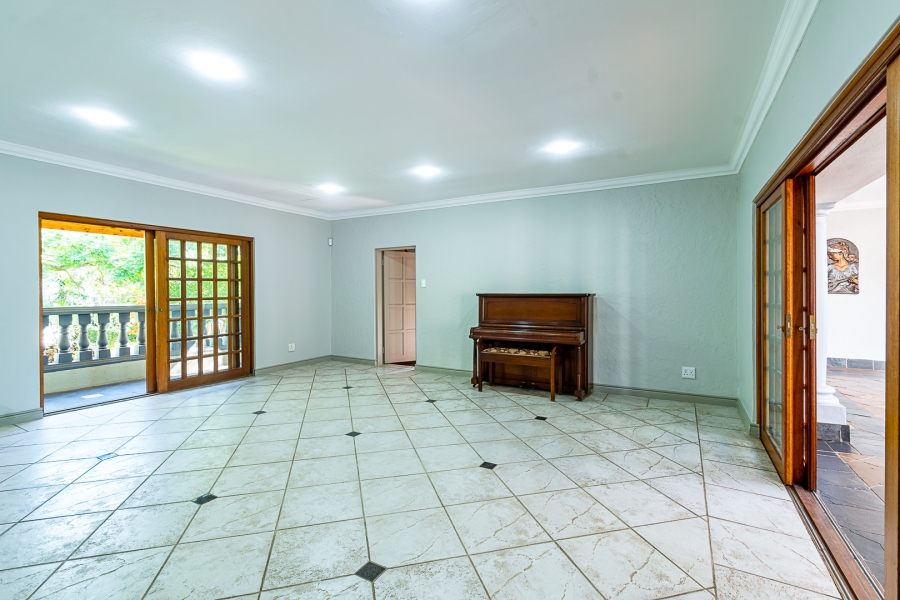 4 Bedroom Property for Sale in Waterkloof Ridge Gauteng