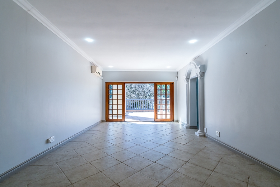 4 Bedroom Property for Sale in Waterkloof Ridge Gauteng