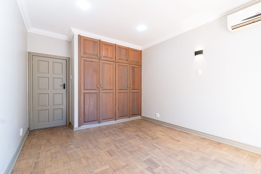 4 Bedroom Property for Sale in Waterkloof Ridge Gauteng