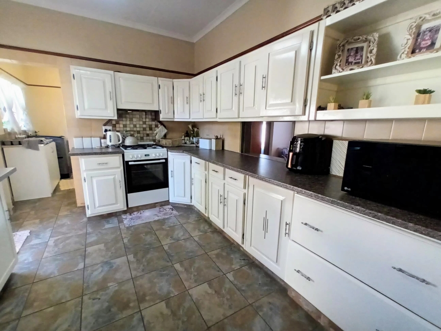To Let 4 Bedroom Property for Rent in Doringkloof Gauteng