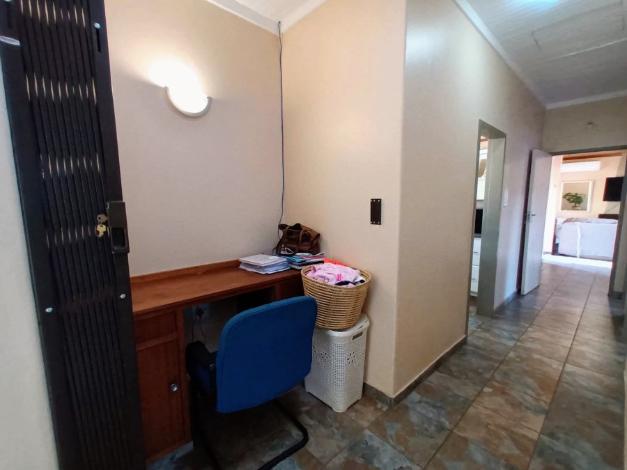 To Let 4 Bedroom Property for Rent in Doringkloof Gauteng