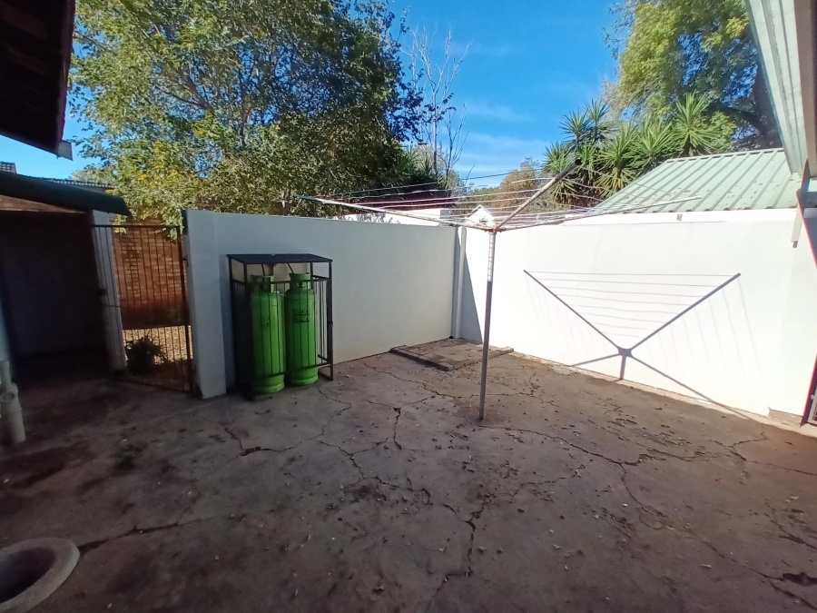 To Let 4 Bedroom Property for Rent in Doringkloof Gauteng