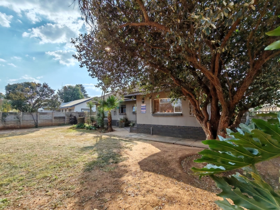 3 Bedroom Property for Sale in Risiville Gauteng