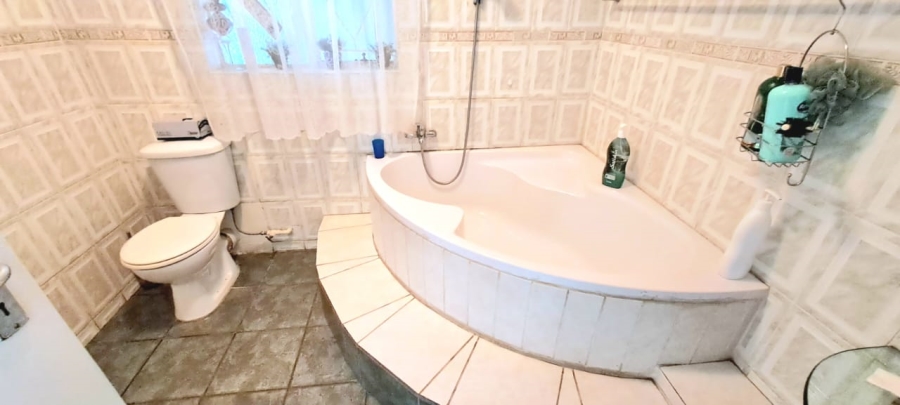 4 Bedroom Property for Sale in Three Rivers Gauteng