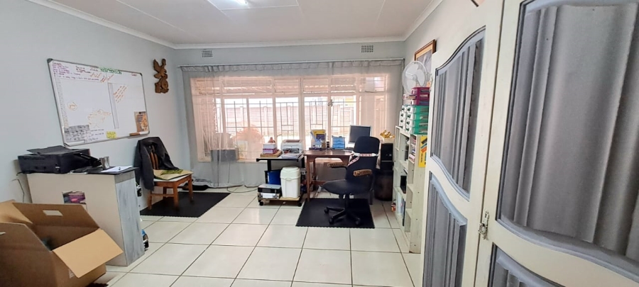 4 Bedroom Property for Sale in Three Rivers Gauteng