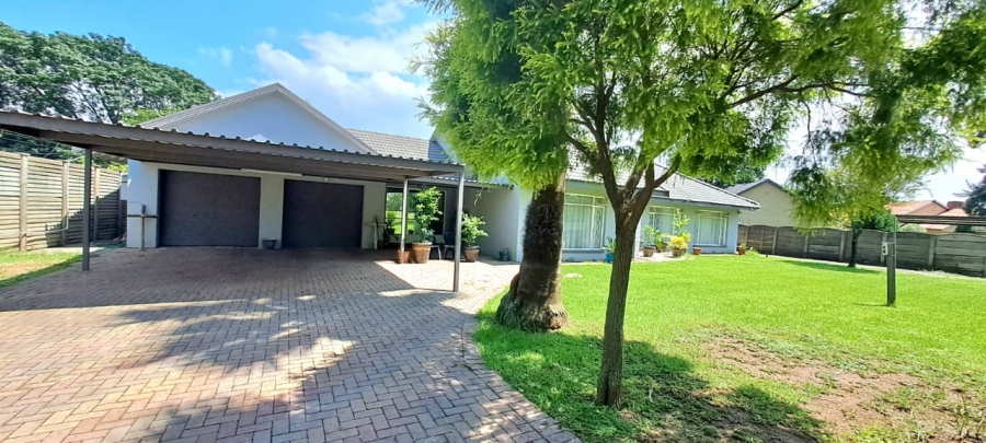 4 Bedroom Property for Sale in Three Rivers Gauteng