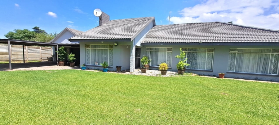 4 Bedroom Property for Sale in Three Rivers Gauteng
