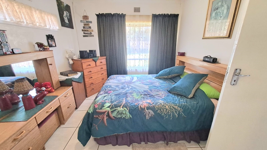 4 Bedroom Property for Sale in Three Rivers Gauteng
