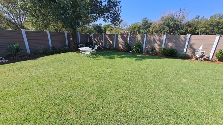 4 Bedroom Property for Sale in Three Rivers Gauteng